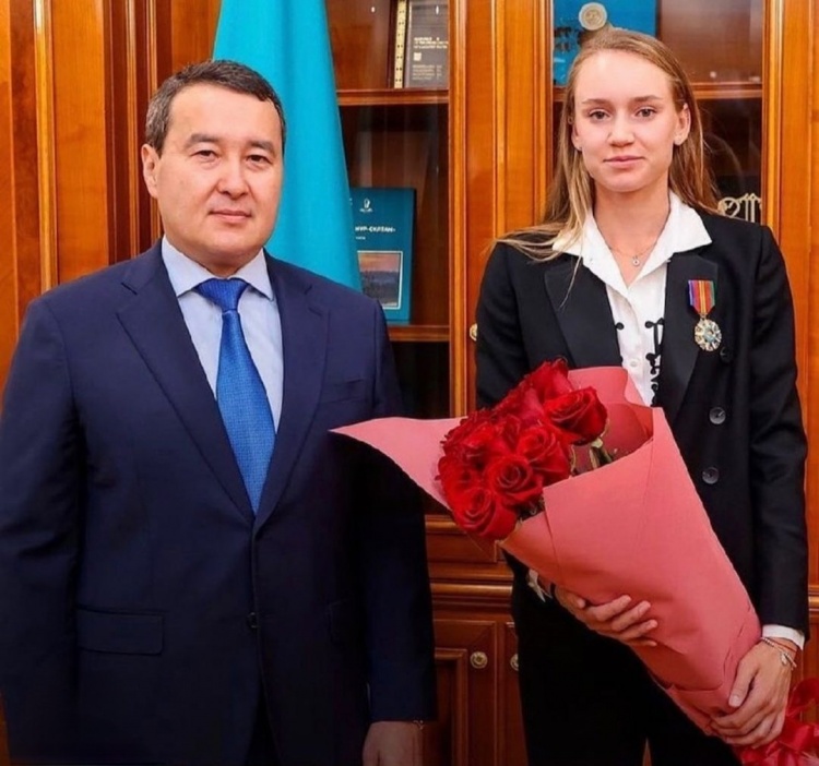 回顾类似比 回顾类似比